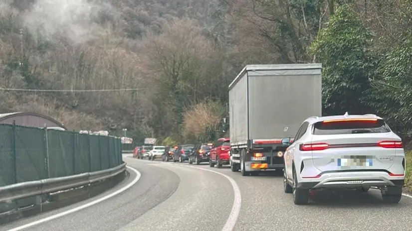Le code lungo la Sp 237 - © www.giornaledibrescia.it