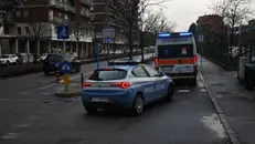 Via Lamarmora, Polizia e soccorsi dopo l'aggressione - Foto Gabriele Strada/Neg © www.giornaledibrescia.it