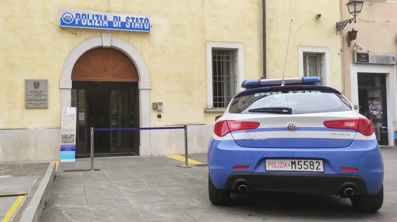 Intervenute le pattuglie del Commissariato Carmine