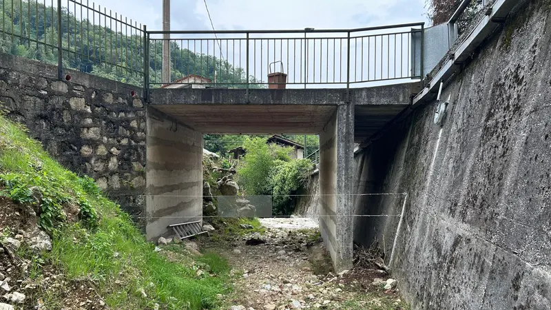 Uno dei punti di monitoraggio del torrente - © www.giornaledibrescia.it