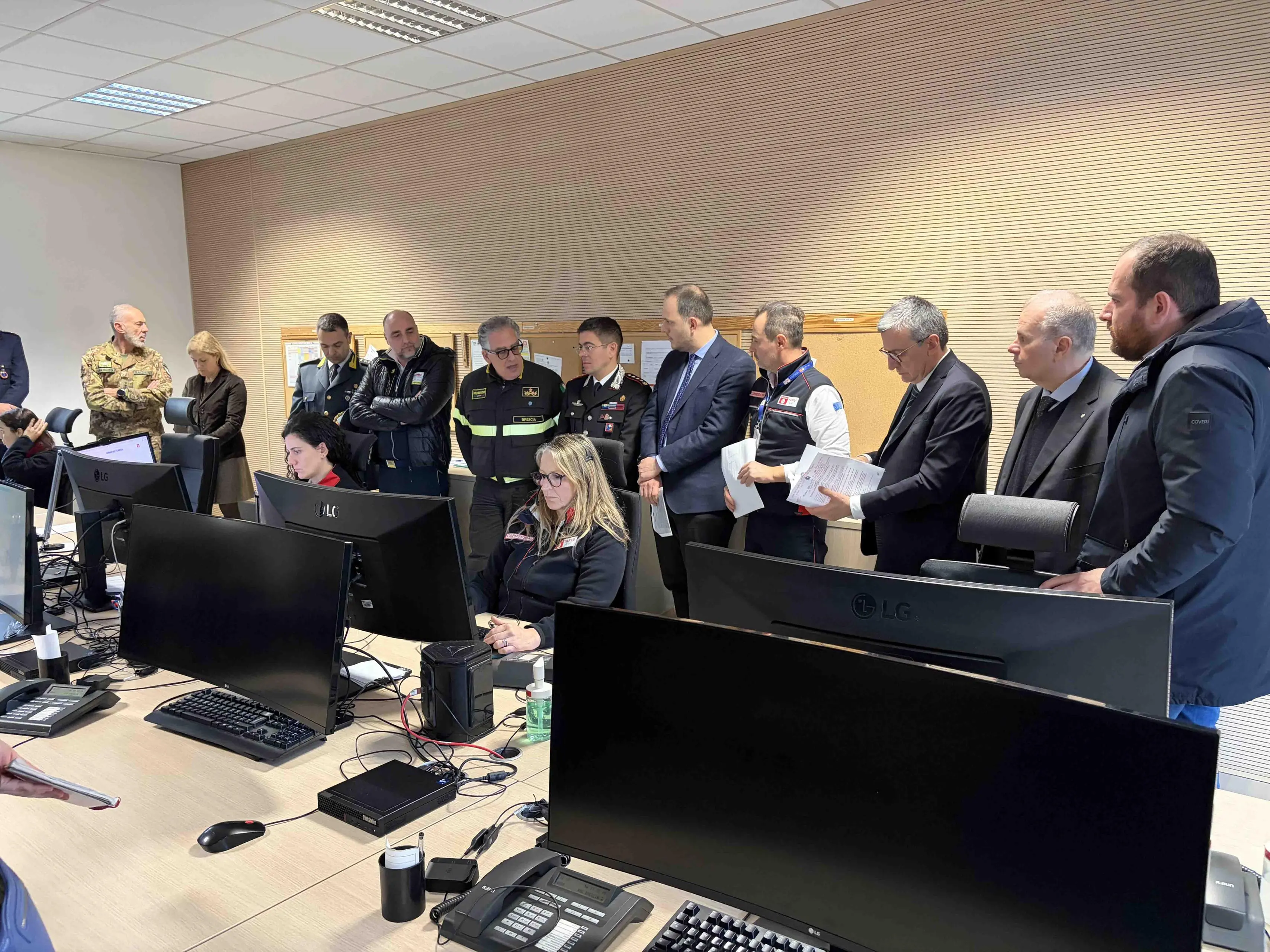 La visita del prefetto Polichetti alla centrale Nue di Brescia