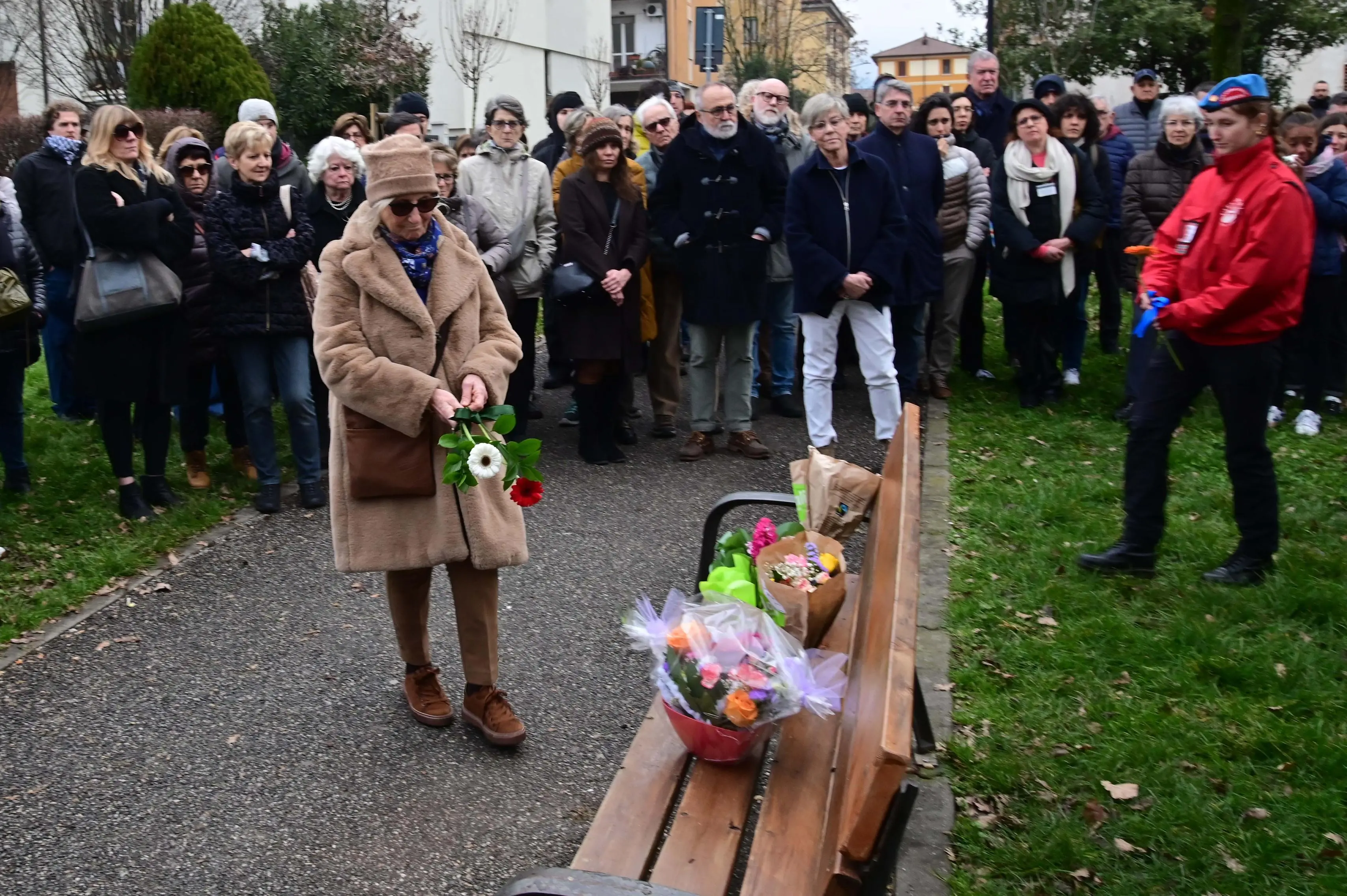 Porta Milano commemora i due clochard morti