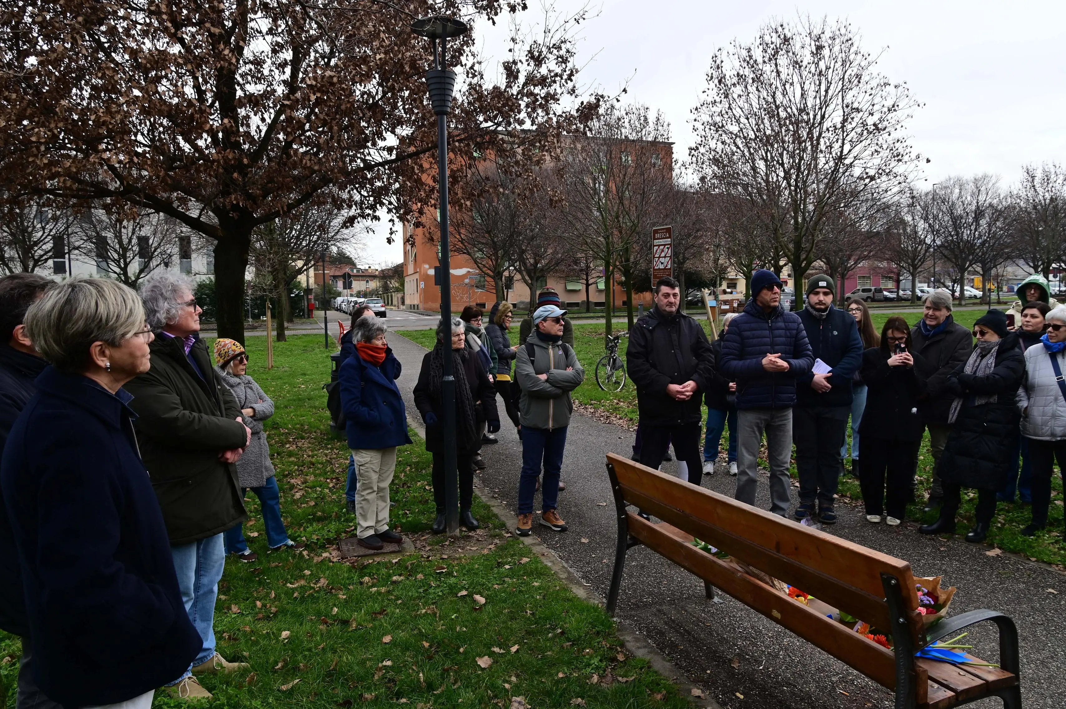 Porta Milano commemora i due clochard morti