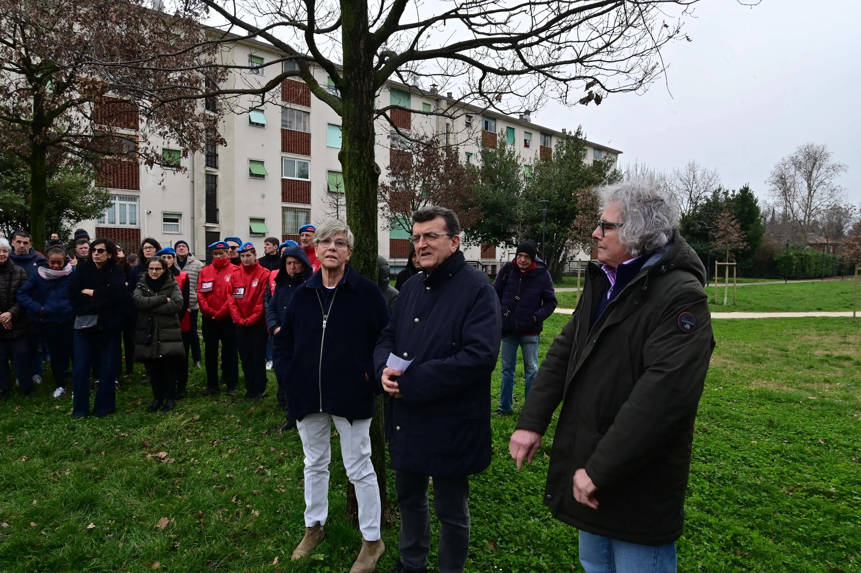 Porta Milano commemora i due clochard morti