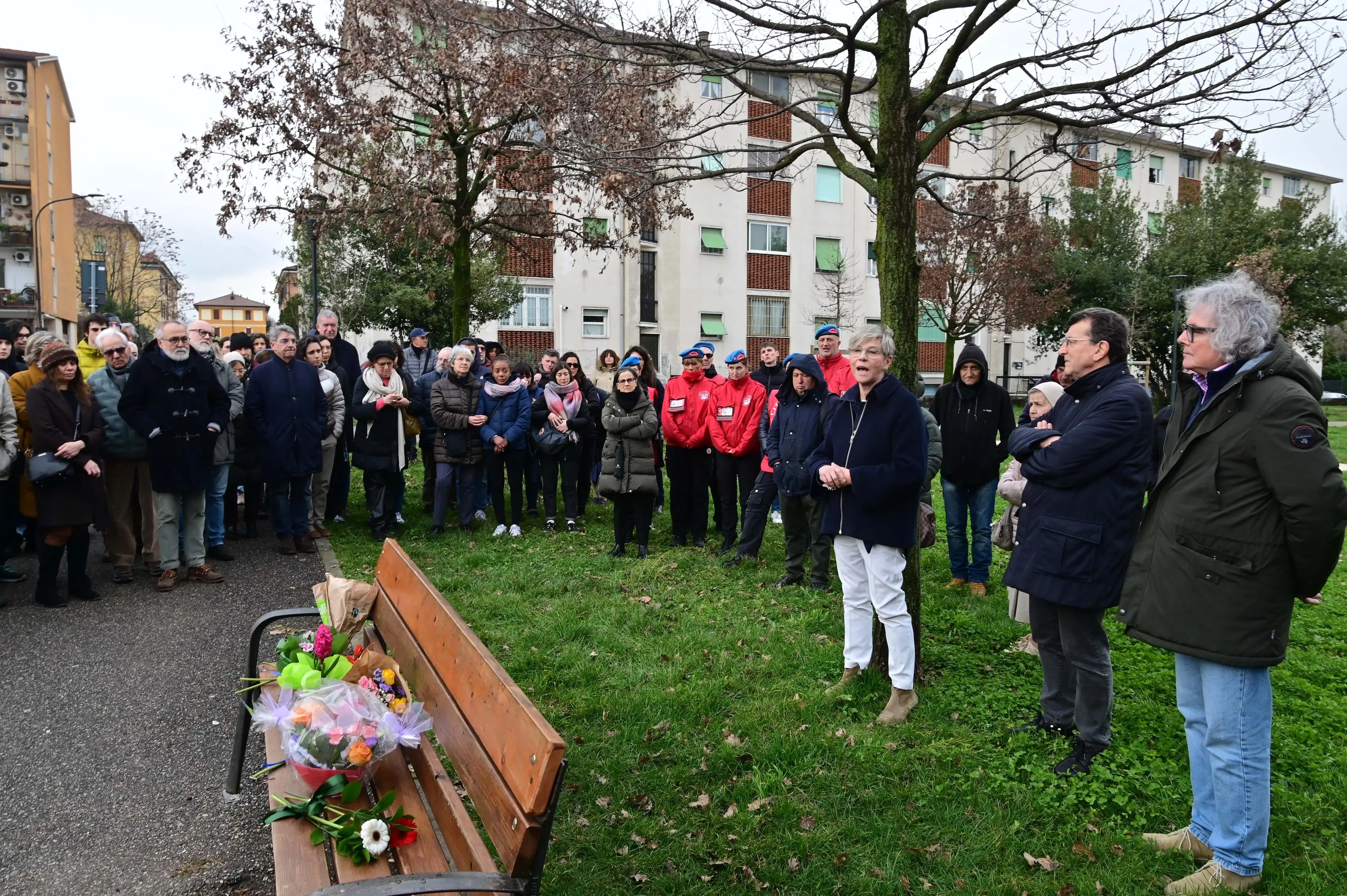Porta Milano commemora i due clochard morti