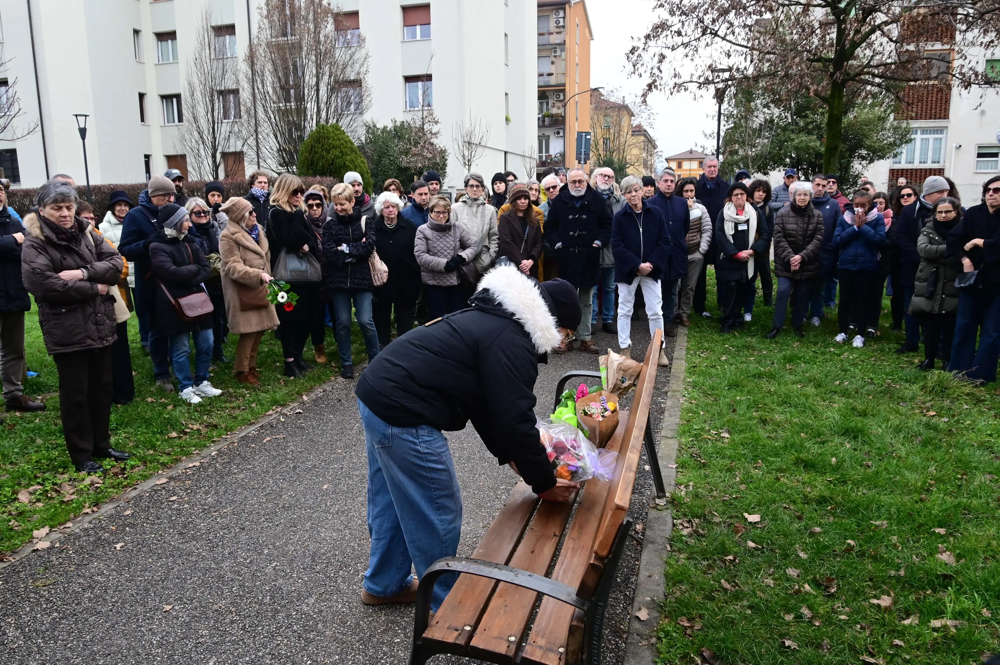 Porta Milano commemora i due clochard morti