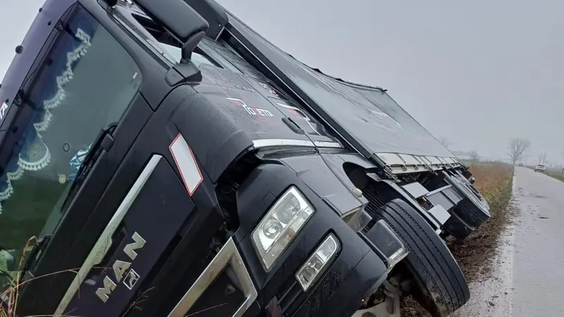 Il ribaltamento del mezzo pesante