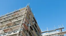 Un condominio in ristrutturazione - © www.giornaledibrescia.it