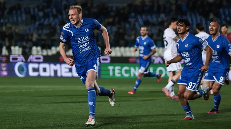 Sorensen esulta dopo il gol - Foto New Reporter Comincini © www.giornaledibrescia.it