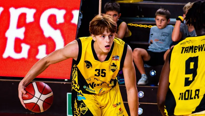 Pollini con l'attuale maglia della Virtus Imola