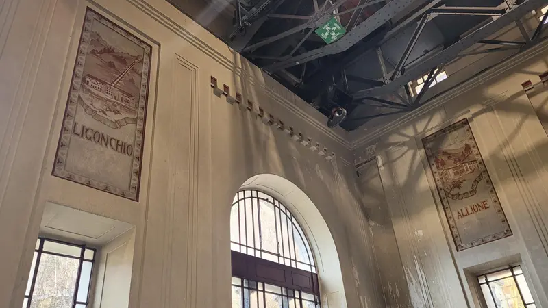 Il cartiglio iconografico che raffigura due centrali idroelettriche della SGEA © www.giornaledibrescia.it