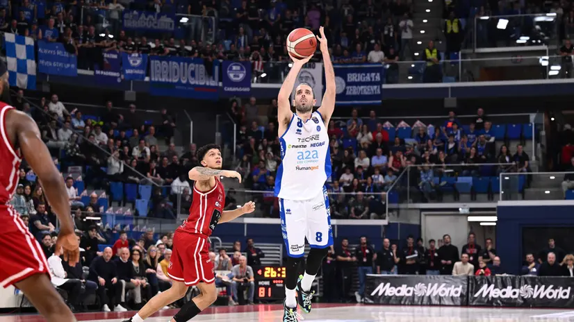 Amedeo Della Valle in azione a Milano contro l'Olimpia - © Foto M.Ceretti / Ciamillo-Castoria