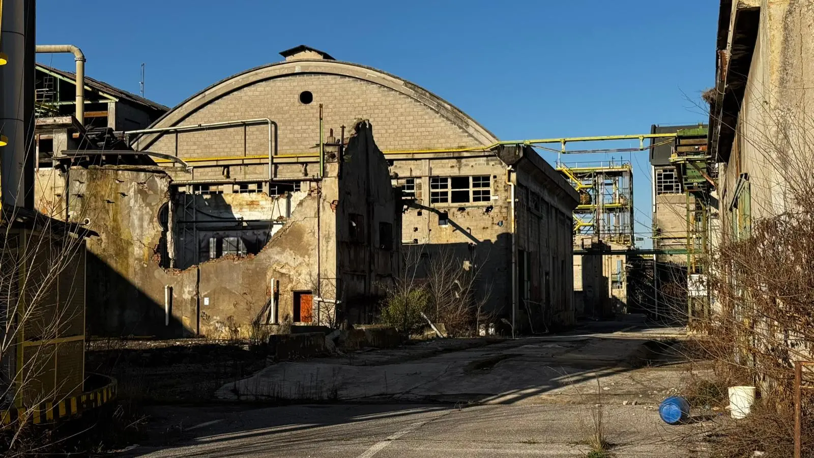 Dentro la Caffaro: via alla bonifica