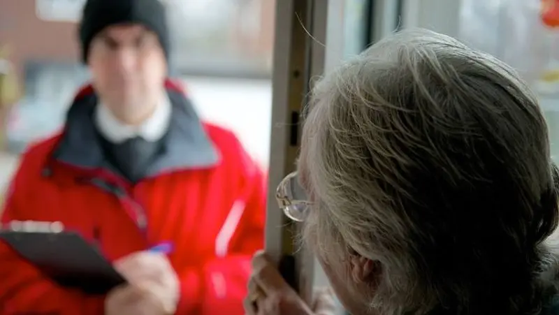 Gli anziani sono sempre più attenti a evitare le truffe - Foto © www.giornaledibrescia.it