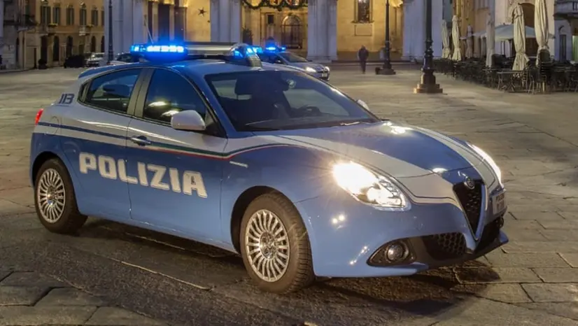 Una pattuglia della Polizia in centro storico
