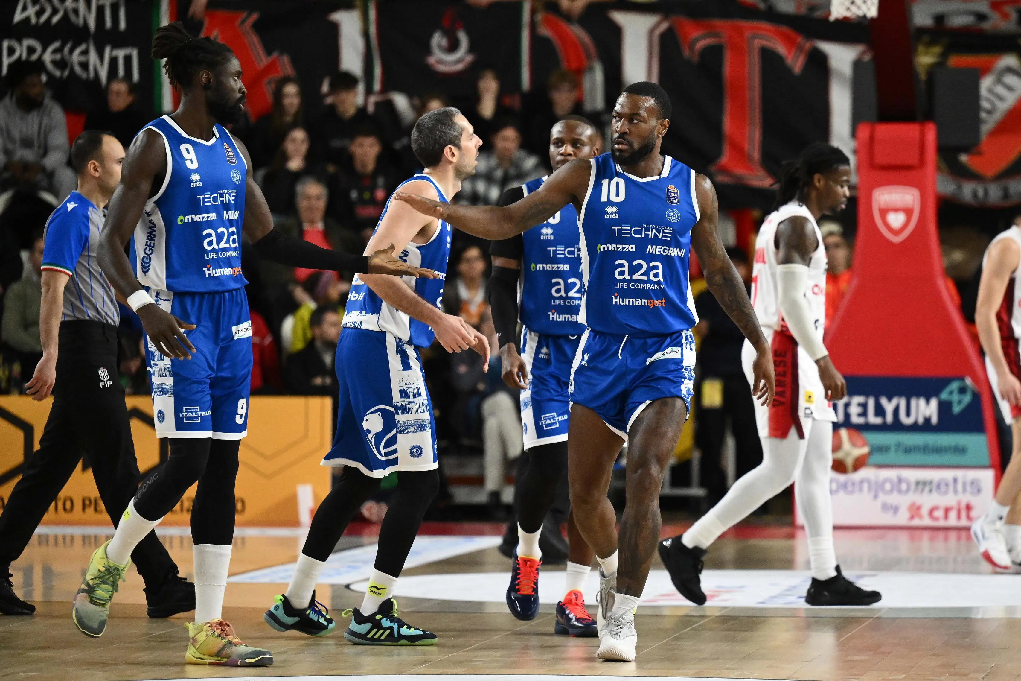 Maurice Ndour, Jason Burnell Openjobmetis Varese - Germani Pallacanestro Brescia LBA Legabasket Serie A Unipol 2025/2026 Varese, 14/02/2026 Foto M.Ceretti / Ciamillo-Castoria