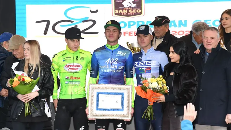 Il podio della premiazione © www.giornaledibrescia.it