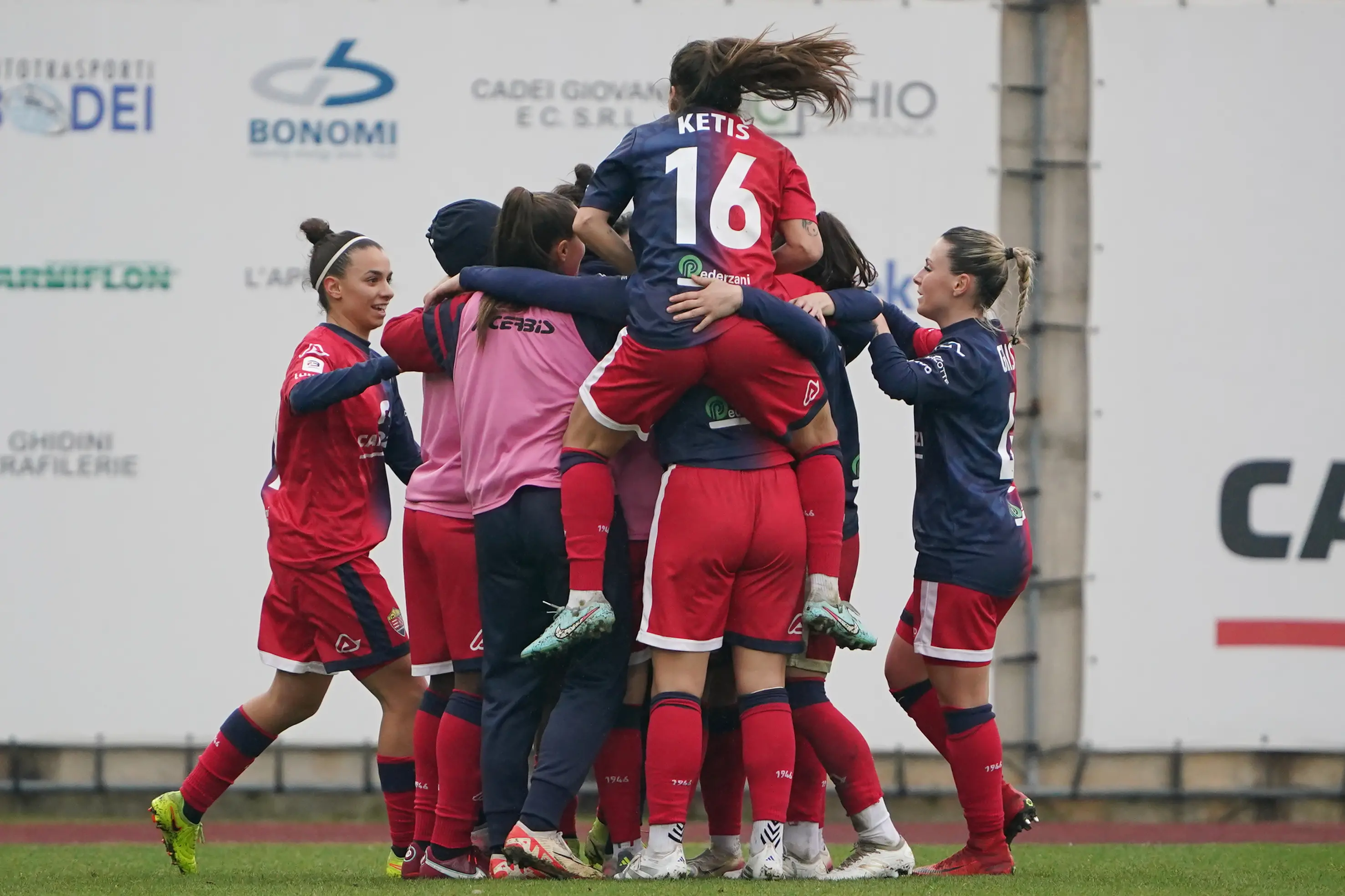SERIE B CALCIO BRESCIA FEMMINILE LUMEZZANE - BRESCIA NELLA FOTO ESULTANZA GOL LUMEZZANE 14-02-2026 perteghella@newreporter