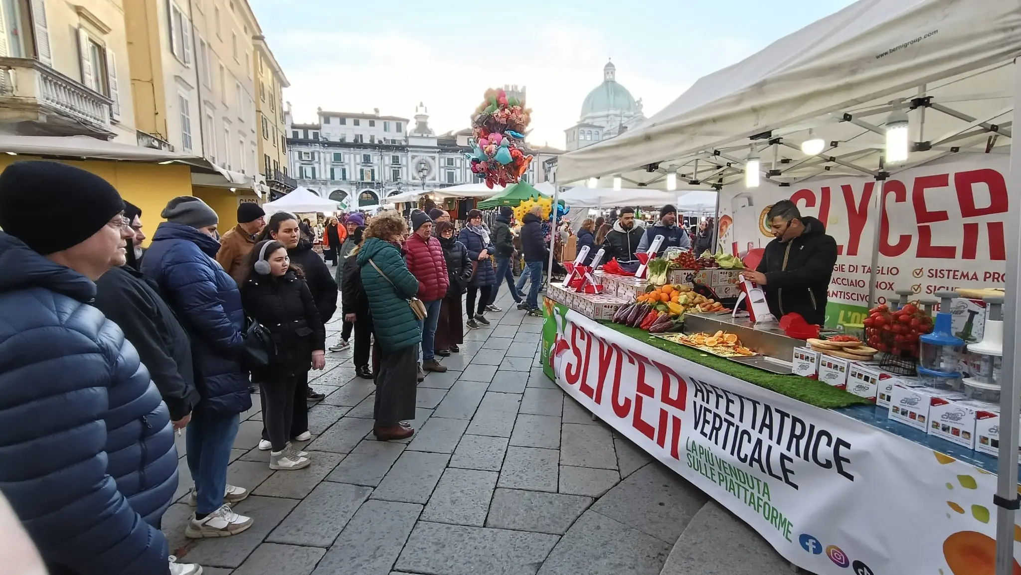 Le prime persone alla fiera di San Faustino