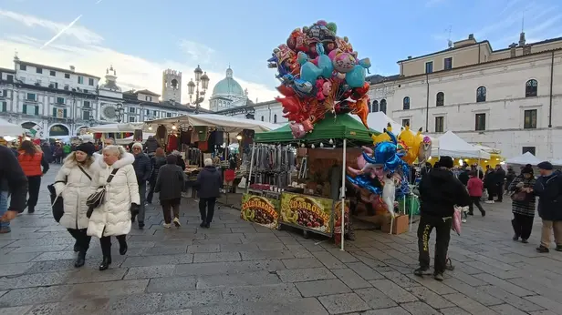 Le prime persone alla fiera di San Faustino