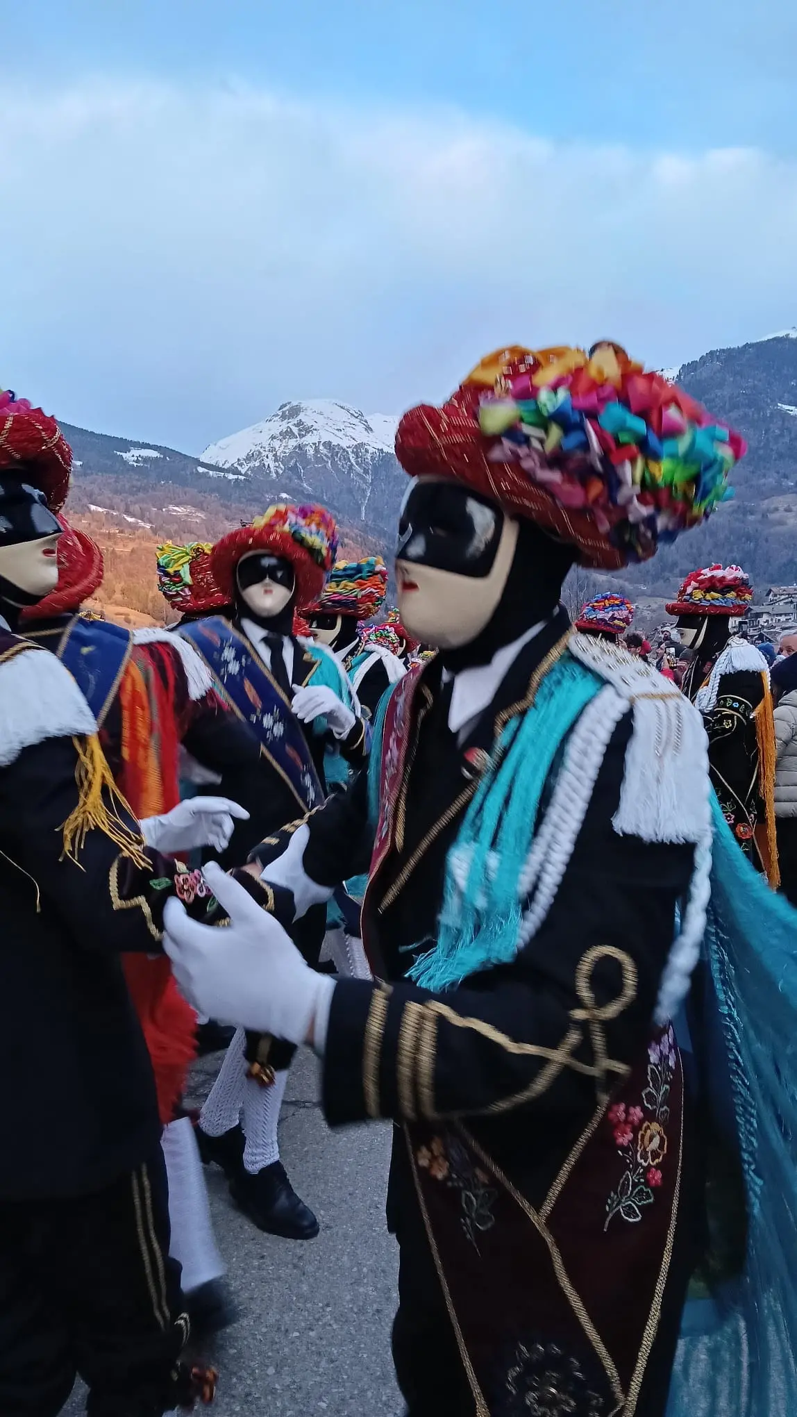 Carnevale di Bagolino: il primo ballo sul sagrato