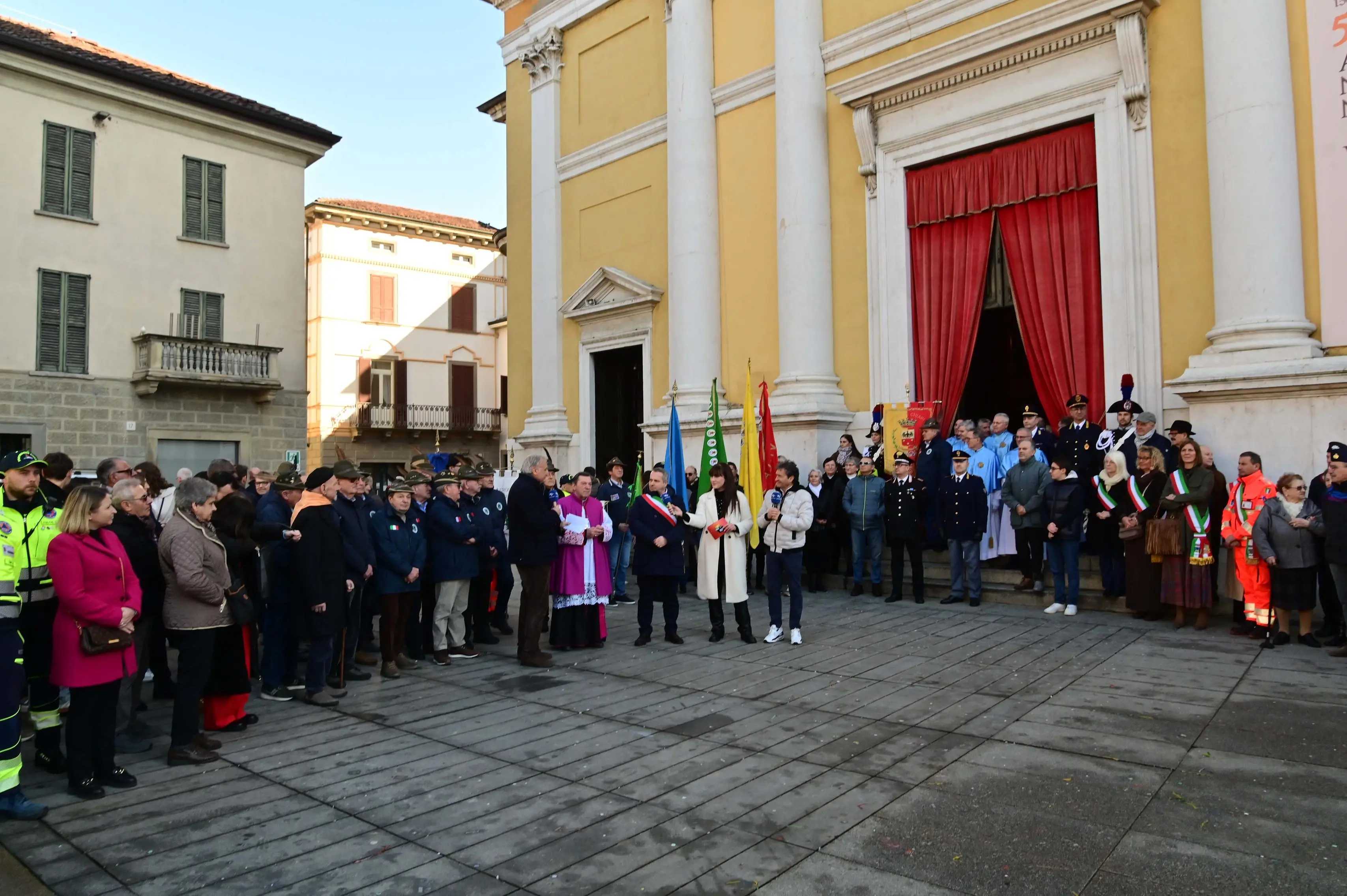 CHIARI IN PIAZZA CON NOI REDAZIONE PROVINCIA 15-02-2026  GABRIELE STRADA NEW EDEN GROUP 