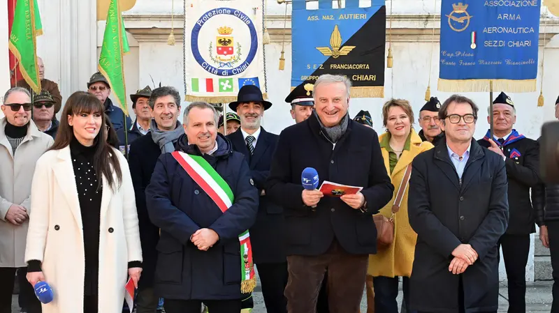 CHIARI IN PIAZZA CON NOI REDAZIONE PROVINCIA 15-02-2026  GABRIELE STRADA NEW EDEN GROUP 