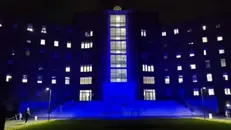 Luci blu sul Civile per favorire consapevolezza