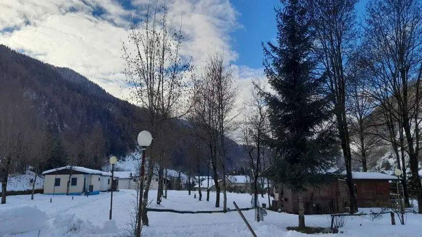 L'area di 10mila metri quadri ricoperta di neve - © www.giornaledibrescia.it