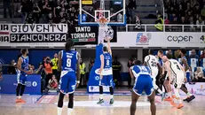 Amedeo Della Valle, tiro libero - Foto New Reporter Checchi © www.giornaledibrescia.it