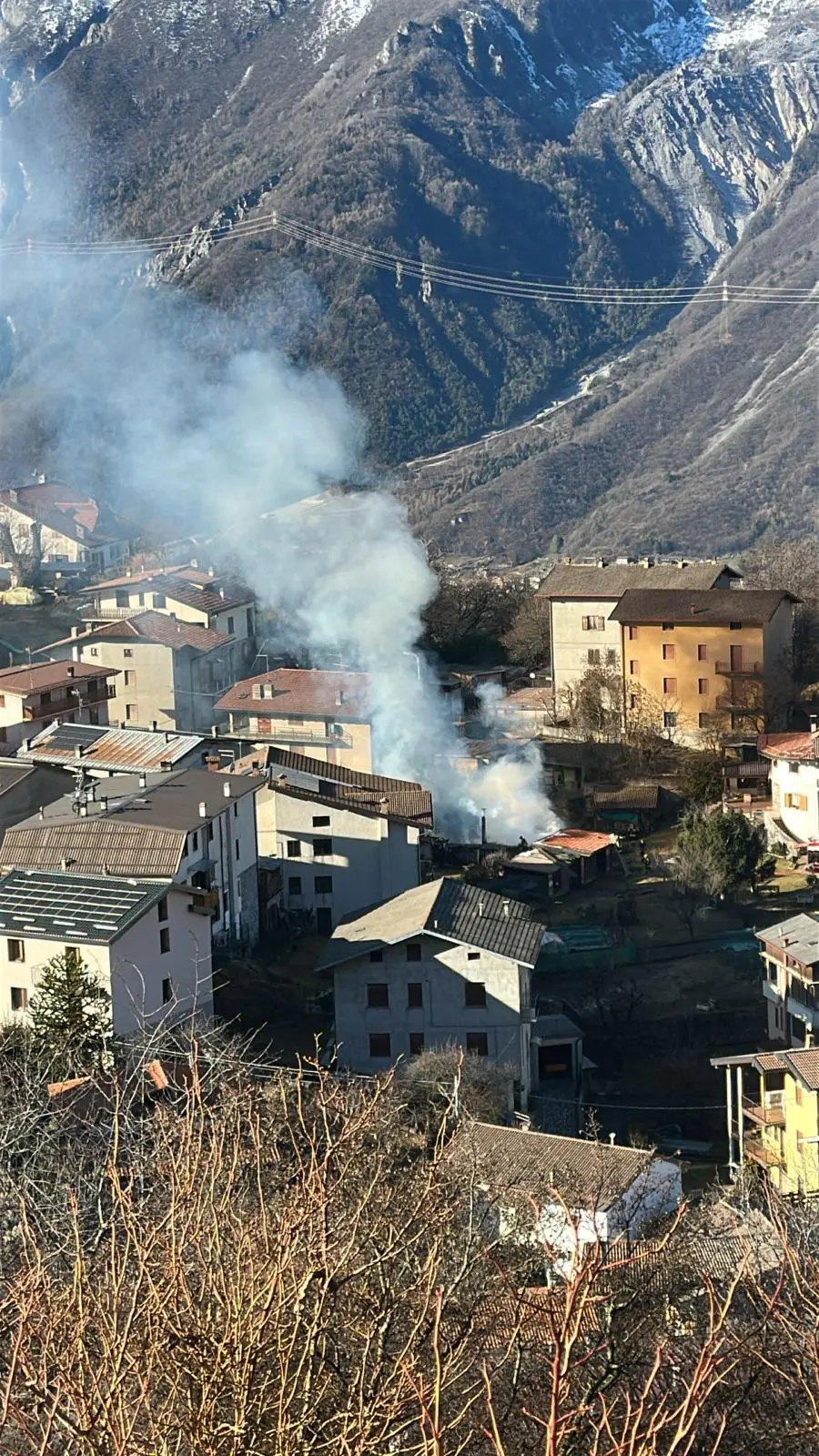 L'incendio a Paspardo