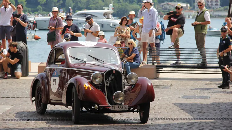 La 1000 Miglia torna a fare tappa a Salò