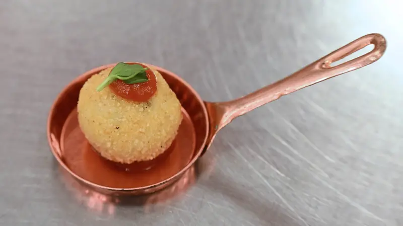 La polpetta a base di baccalà  - Foto New Reporter Favretto © www.giornaledibrescia.it