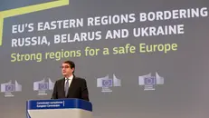 Il vicepresidente esecutivo della Commissione europea Raffaele Fitto dopo il collegio dei commissari a Bruxelles - Foto Ansa © www.giornaledibrescia.it