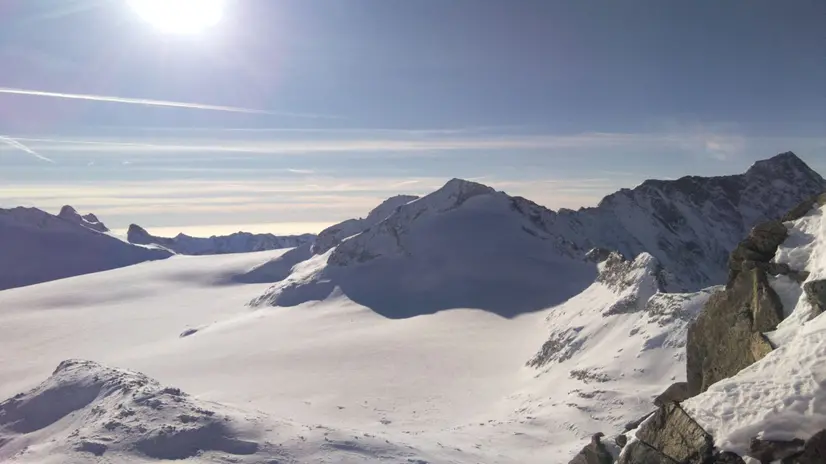 Neve sul ghiacciaio dell'Adamello, foto d'archivio