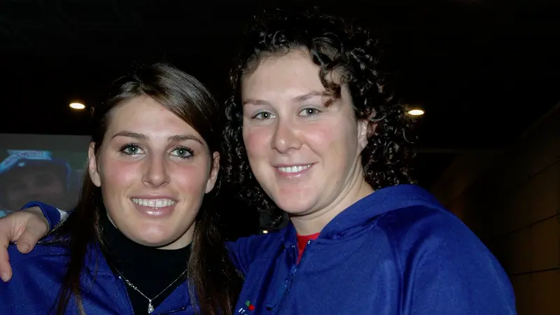 Nadia Fanchini ed Elena Merighetti insieme in uno scatto del 2005 - Foto Reporter Beccalossi © www.giornaledibrescia.it