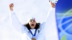 Federica Brignone esulta con la medaglia al collo - Foto Epa/Daniel Dal Zennaro © www.giornaledibrescia.it