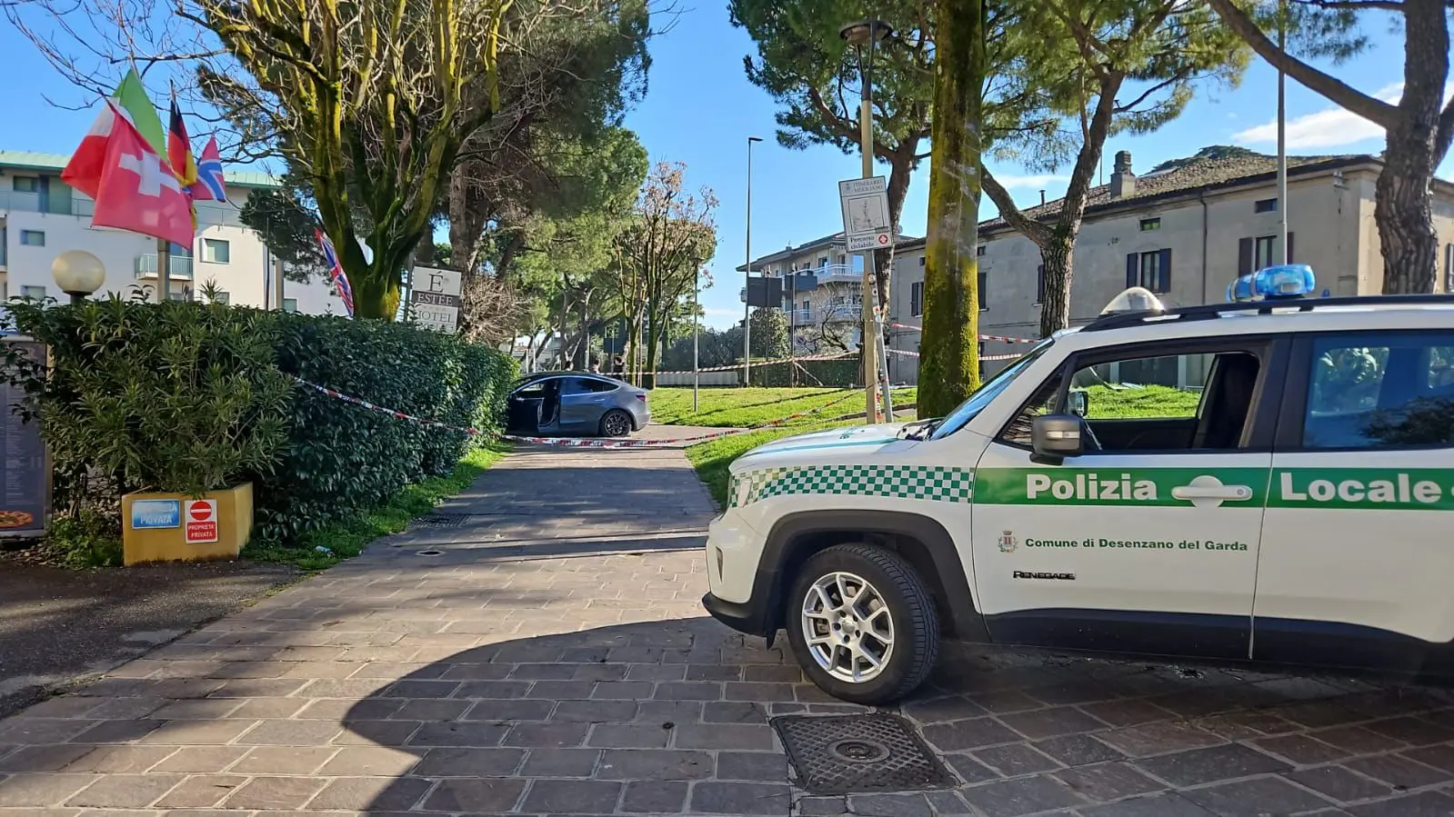 Desenzano, incidente in pieno centro