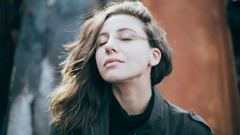 Respirare in modo consapevole permette di accedere ad uno stato di maggiore calma