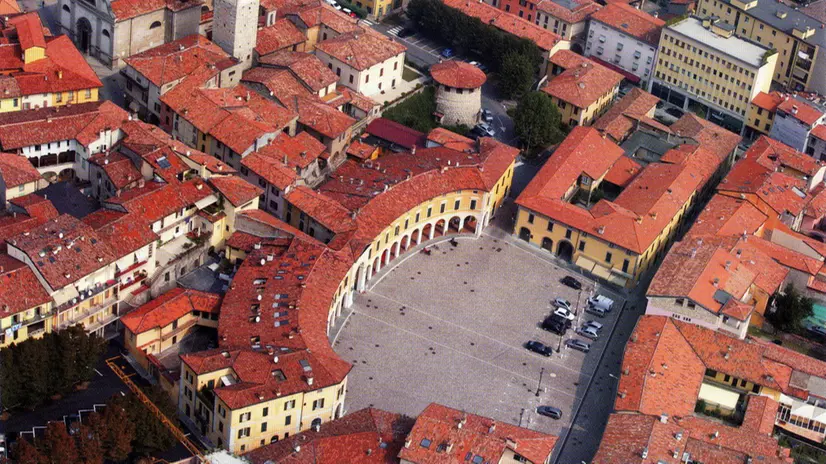 Una vista dall'alto di Rovato - © www.giornaledibrescia.it