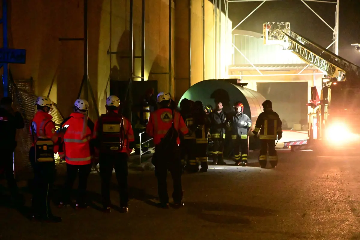 Incendio in un capannone a Bagnolo Mella