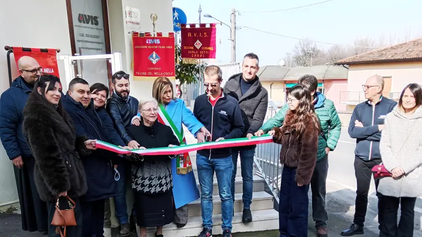 Taglio del nastro per la nuova sede dell'Avis -  © www.giornaledibrescia.it