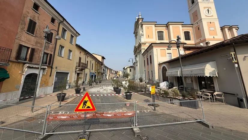 Aperto il cantiere in piazza Giovanni XXIII - © www.giornaledibrescia.it
