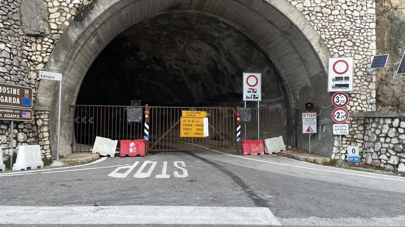 Come appare la strada della Forra con i lavori - © www.giornaledibrescia.it