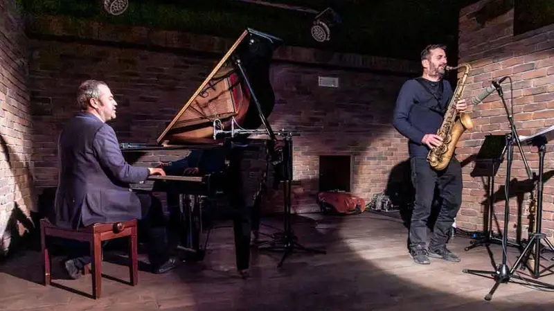 Giovanni Guidi e Francesco Bearzatti - Foto di Franco Silvestri © www.giornaledibrescia.it