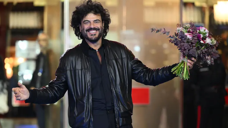 Sanremo 2026, la sfilata dei 30 big