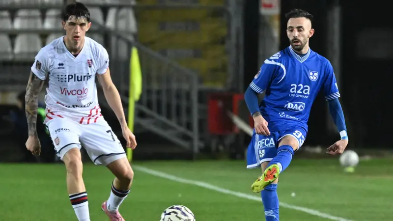 Manuel Marras si è preso la fascia destra - Foto New Reporter Pasotti © www.giornaledibrescia.it