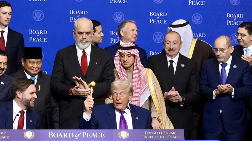 Il presidente degli Stati Uniti Donald Trump durante la riunione del Board of Peace del 19 febbraio - Foto Ansa © www.giornaledibrescia.it