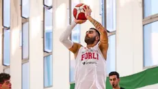 Aradori con la casacca di Forlì