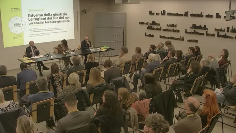 Un momento dell'incontro in Sala Libretti © www.giornaledibrescia.it